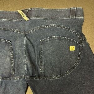 457.   Freddy dark blue stretch denim ankle jeans size XL